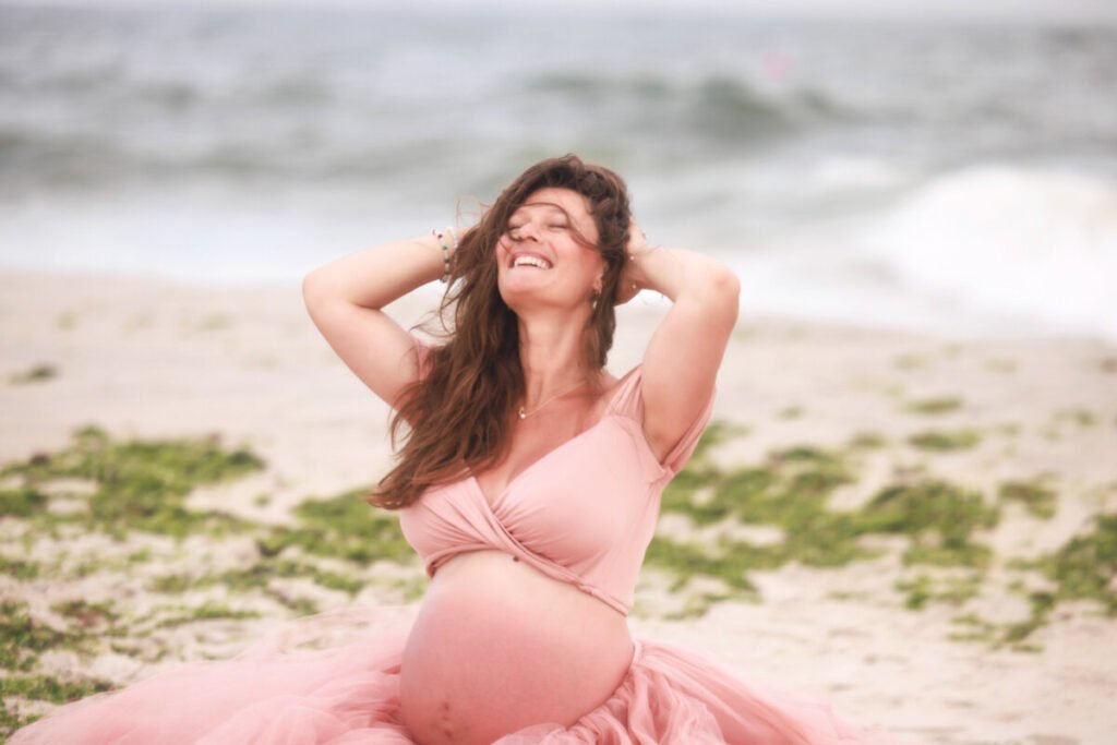 jeanboucherphotographymaternitybeachsessionpointlookoutgena-108_copy